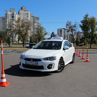 Mitsubishi Lanser White 1